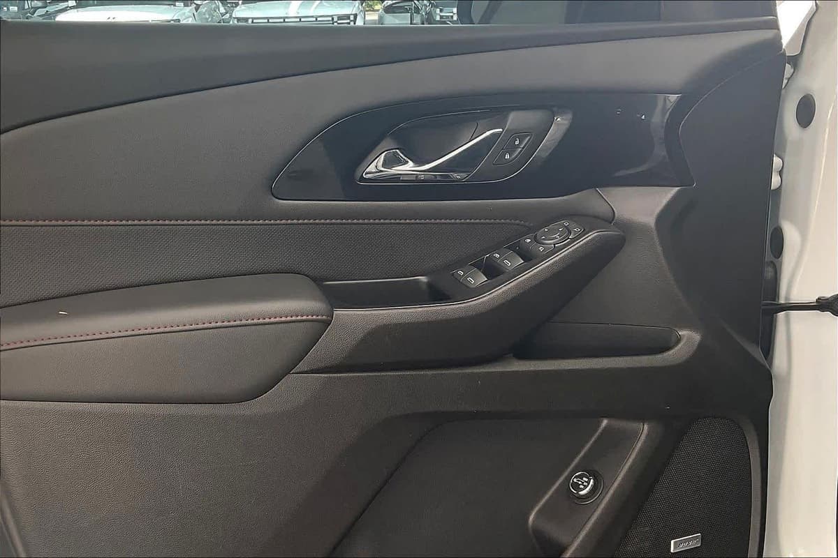 2023 Chevrolet Traverse - Image 22