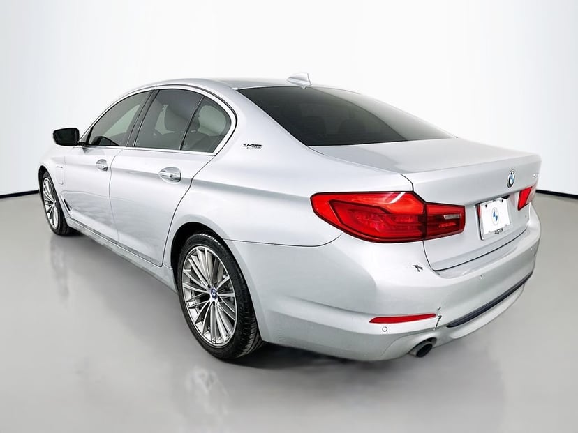 2018 BMW 5 Series - Image 7