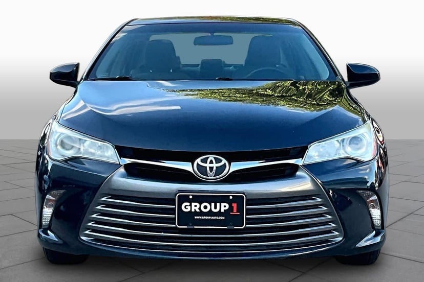2016 Toyota Camry - Image 4