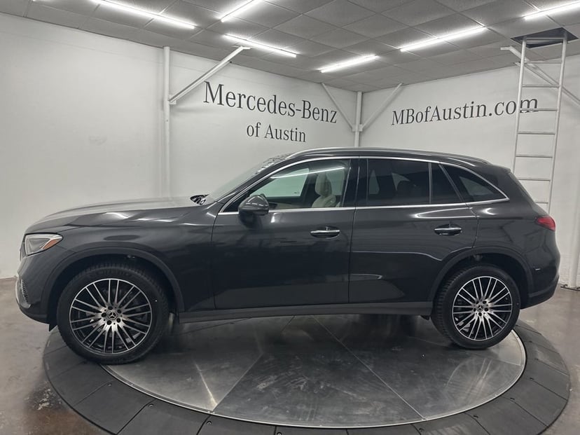 2026 Mercedes-Benz GLC - Image 4