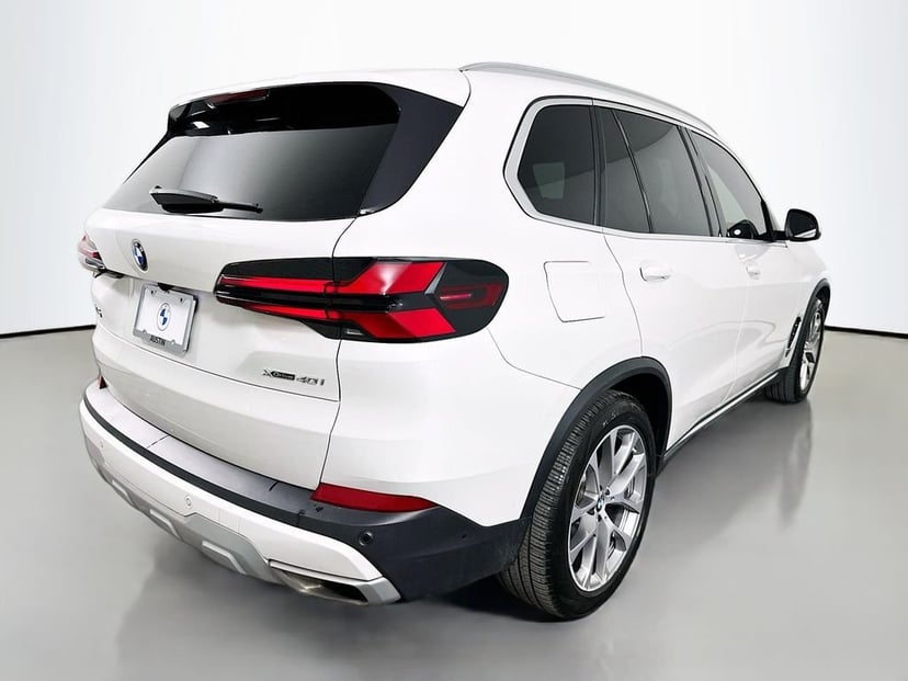 2024 BMW X5 - Image 5