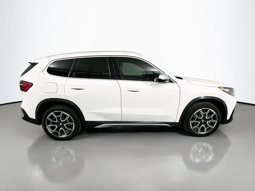 2023 BMW X1 - Image 4