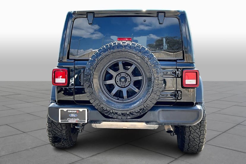 2022 Jeep Wrangler Unlimited - Image 5
