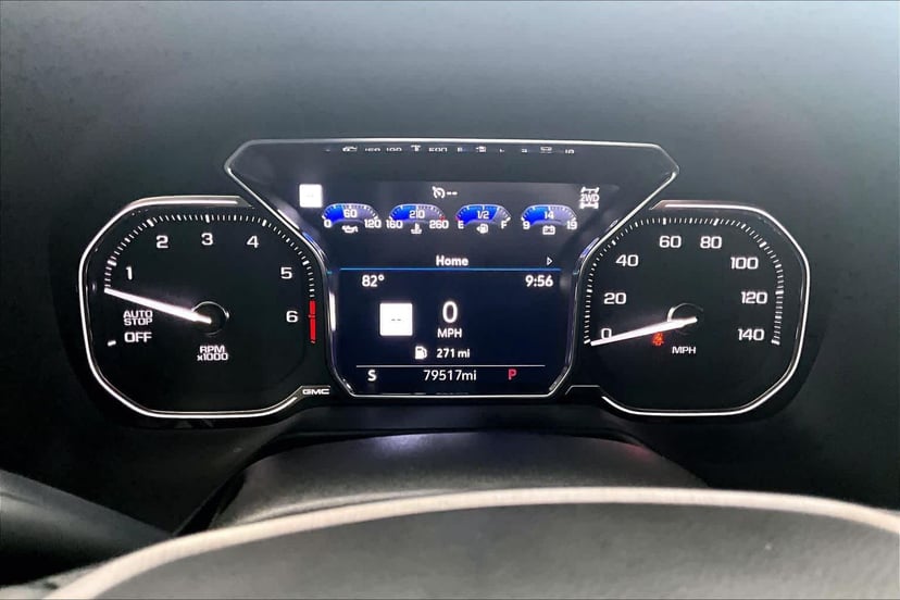 2021 GMC Yukon - Image 27