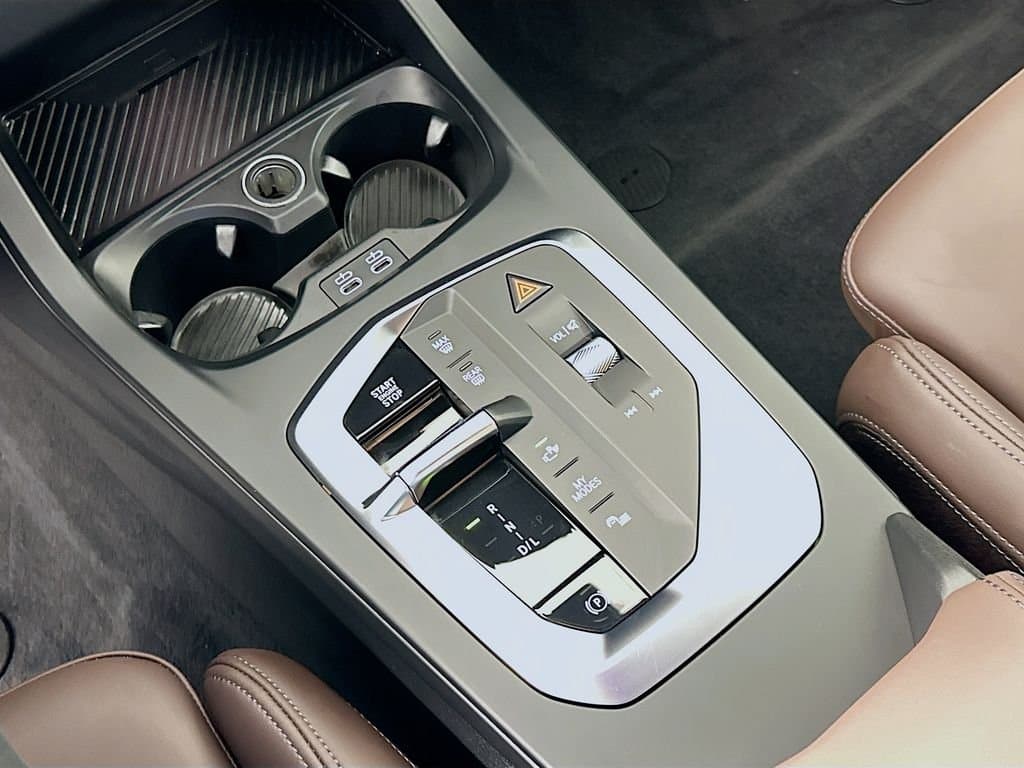 2025 BMW 2 Series - Image 16