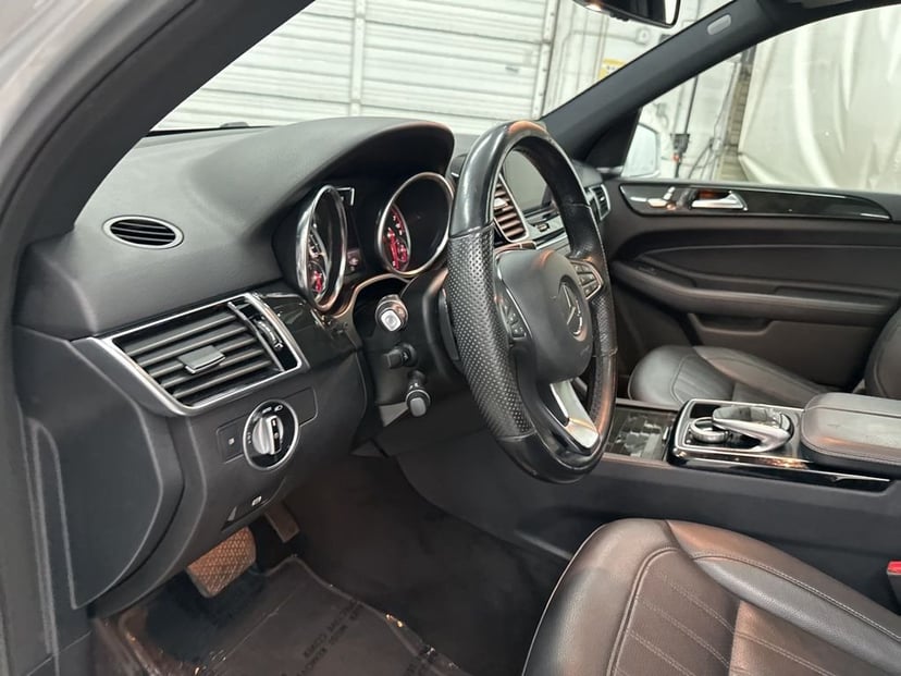 2017 Mercedes-Benz GLE - Image 9