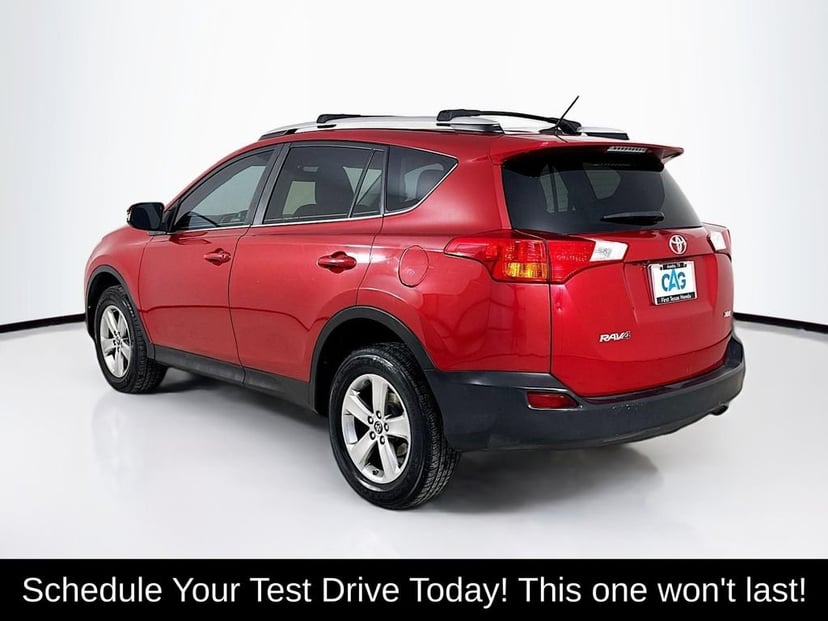 2015 Toyota RAV4 - Image 5
