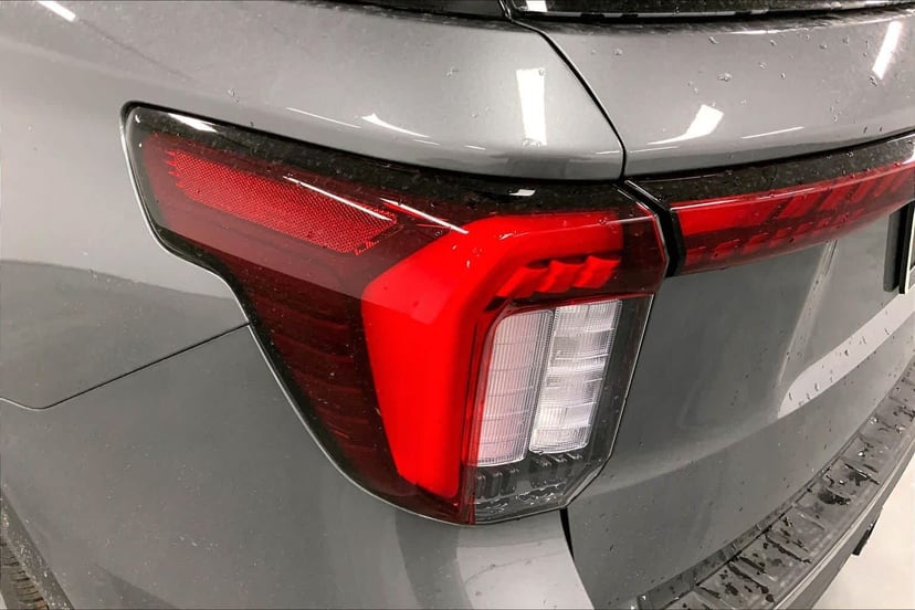 2026 Ford Explorer - Image 14