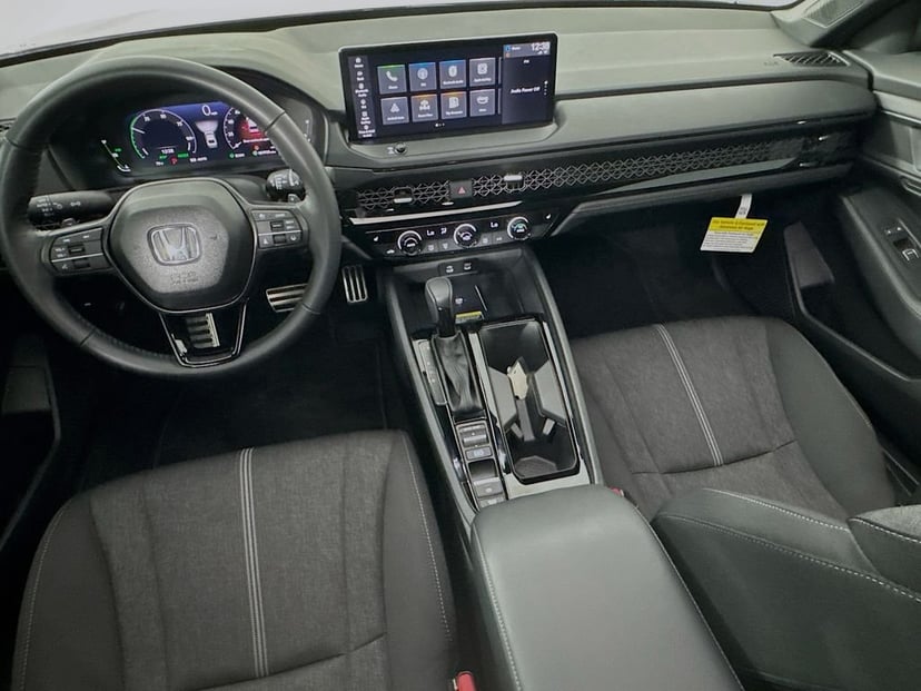 2025 Honda Accord Hybrid - Image 29