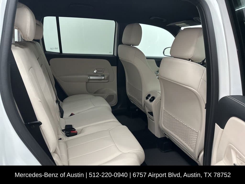 2025 MERCEDES-BENZ GLB - Image 25