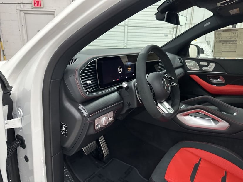 2026 Mercedes-Benz GLE - Image 9