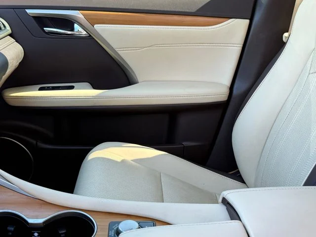 2017 Lexus RX - Image 12