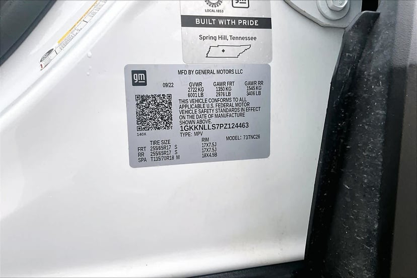2023 GMC Acadia - Image 33