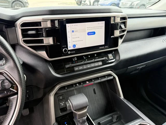 2023 Toyota Tundra - Image 18