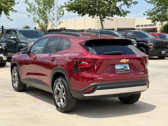 2025 Chevrolet Trax - Image 6