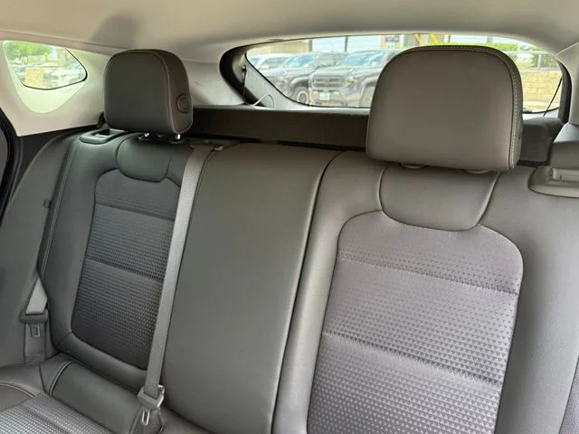 2025 Chevrolet Trax - Image 25