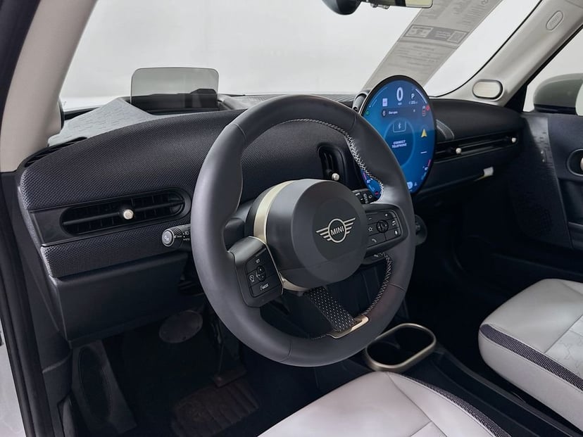 2025 MINI Cooper S - Image 9