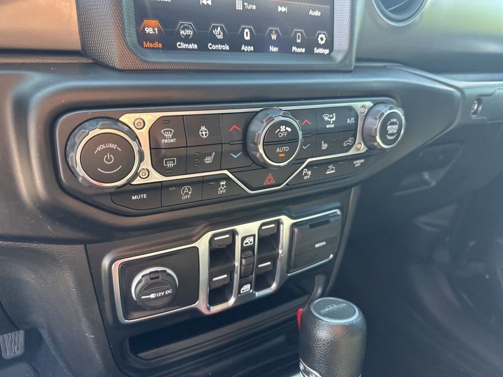 2022 Jeep Gladiator - Image 35