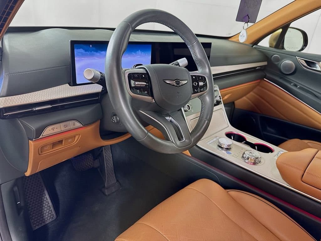 2025 GENESIS GV80 - Image 10