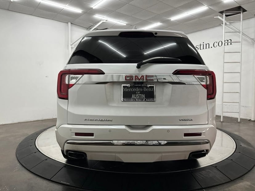 2021 GMC Acadia - Image 4