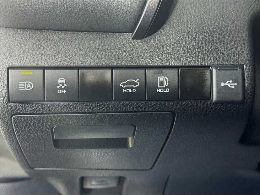 2024 Toyota Camry - Image 11