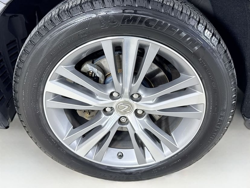 2015 Lexus RX - Image 40