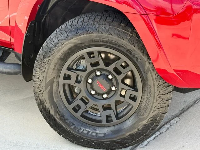 2022 Toyota 4Runner - Image 2