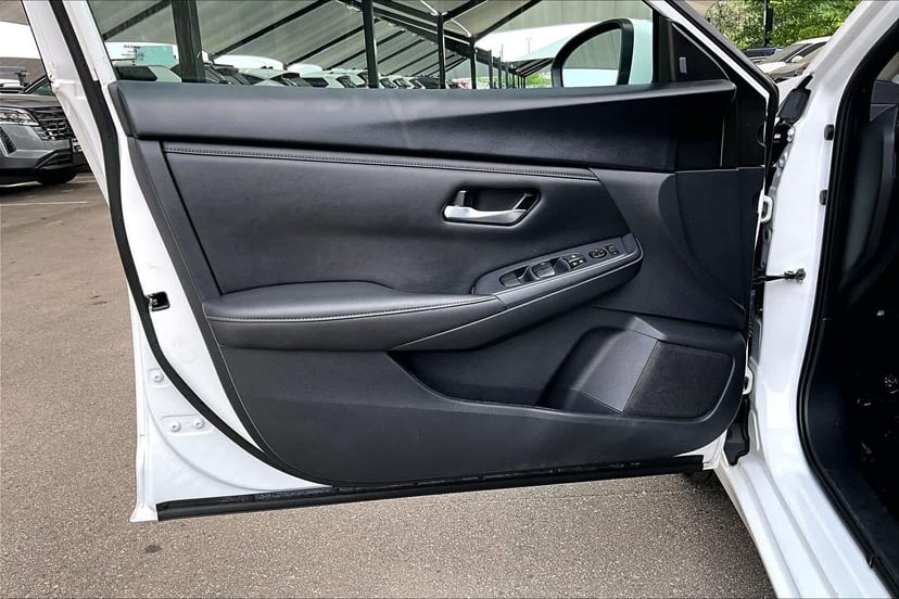 2024 Nissan Sentra - Image 21