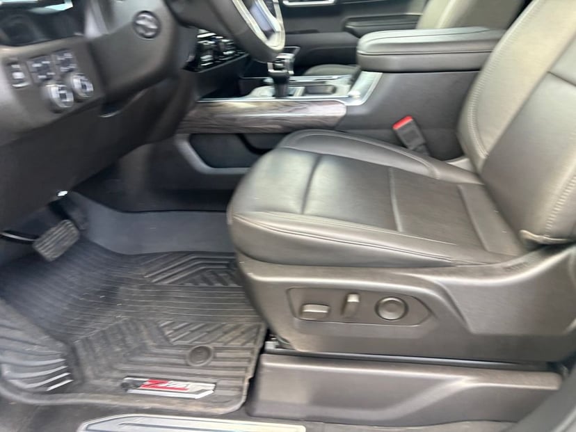 2025 Chevrolet Silverado 1500 - Image 22