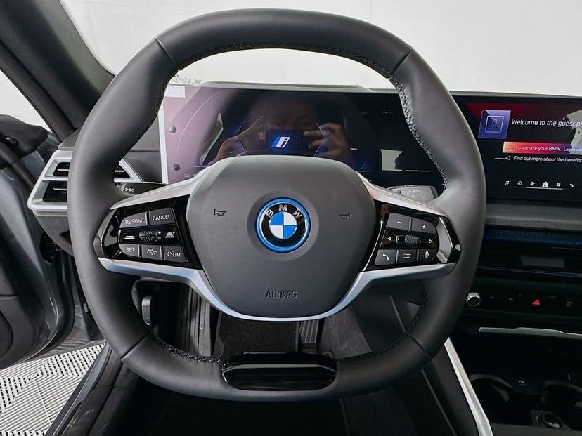 2026 BMW i4 - Image 10