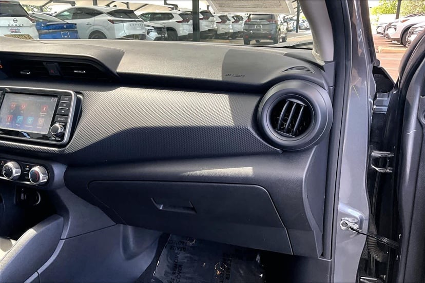 2023 Nissan Kicks - Image 18