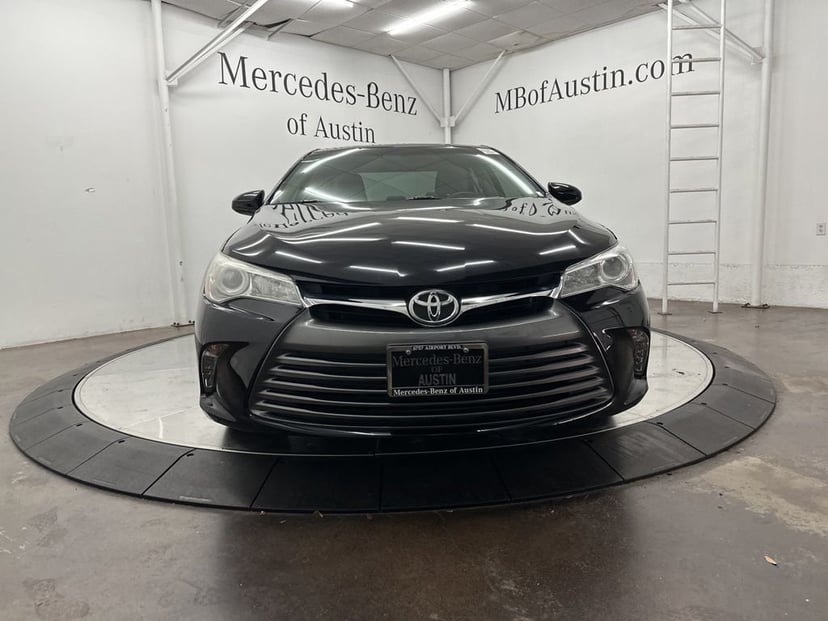 2015 Toyota Camry - Image 2