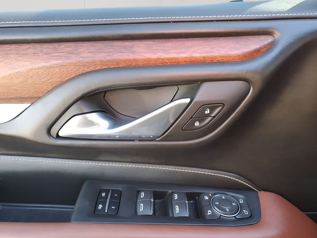 2023 GMC Yukon - Image 27