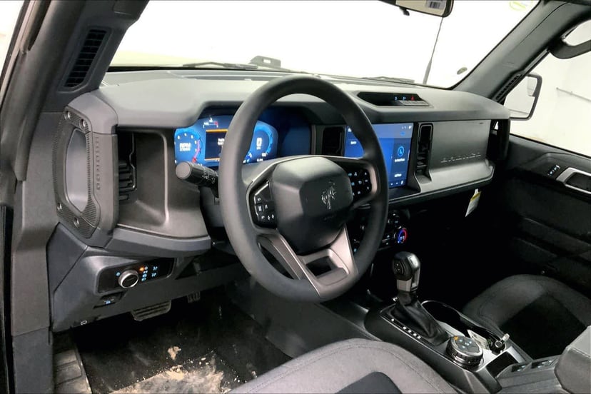 2026 Ford Bronco - Image 7