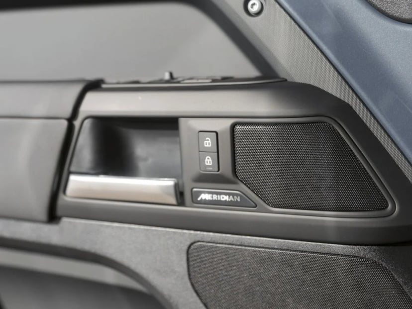 2026 Land Rover Defender 110 - Image 27
