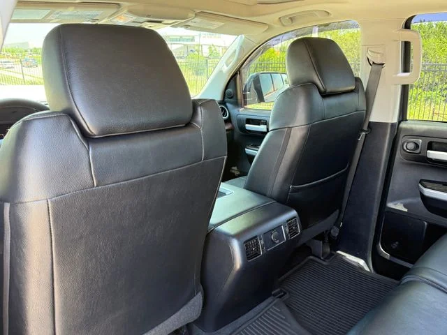 2019 Toyota Tundra - Image 28