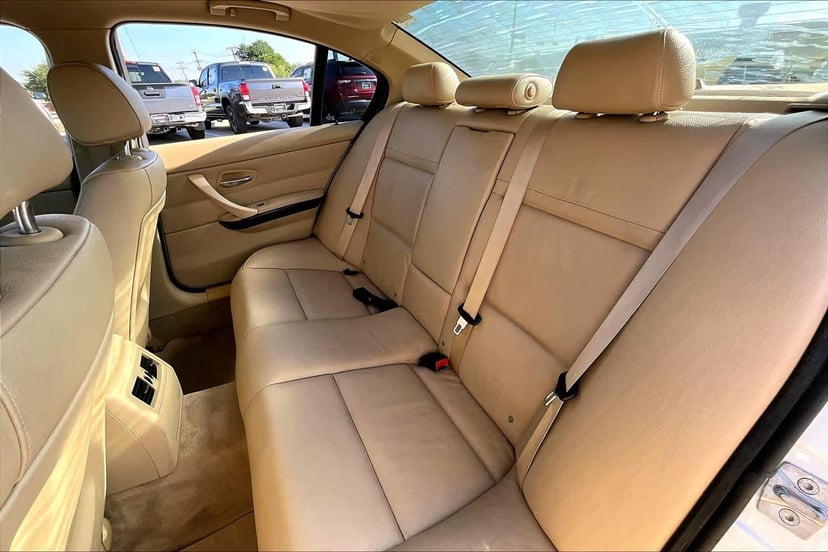 2011 BMW 328i - Image 20