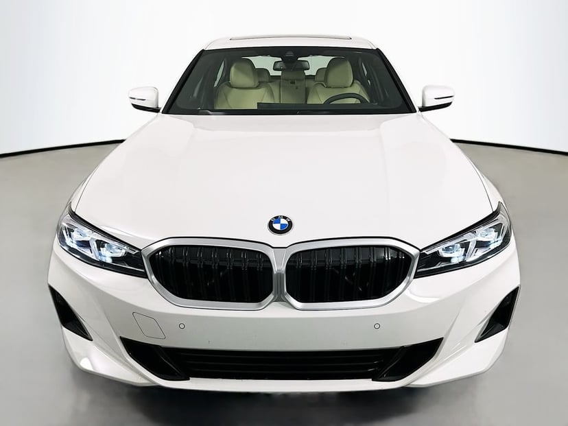 2025 BMW 3 Series - Image 2