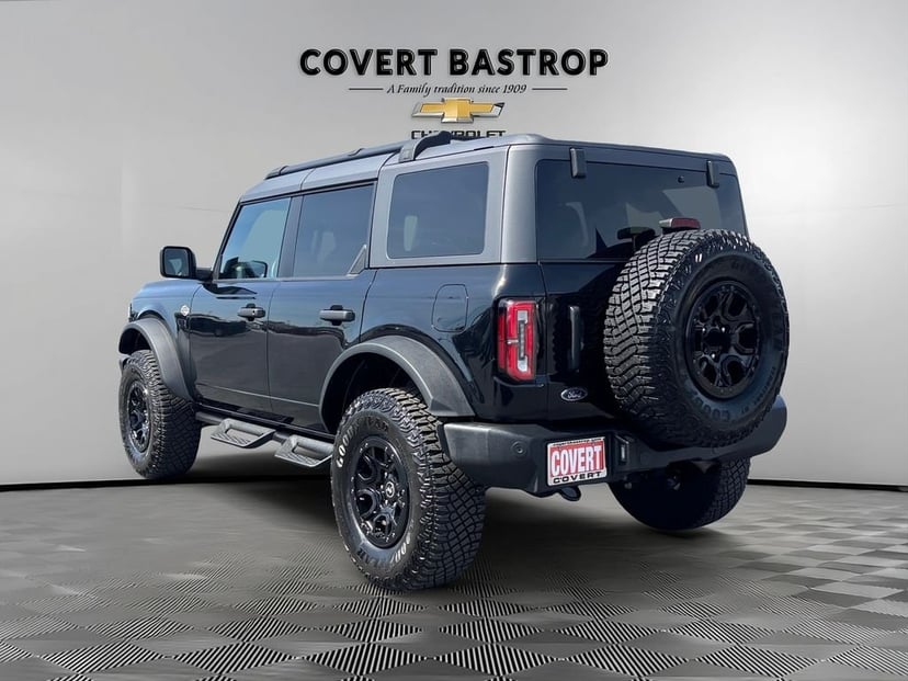 2023 Ford Bronco - Image 4