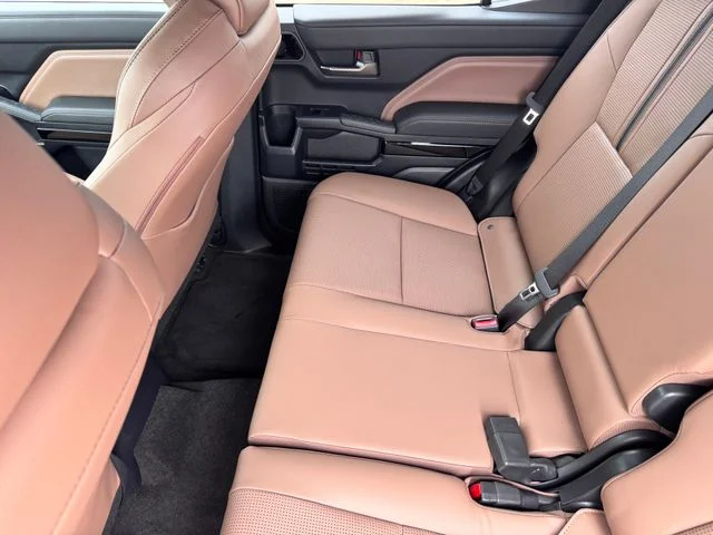 2026 Toyota 4Runner i-FORCE MAX - Image 21