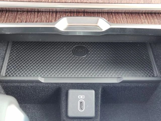 2026 Land Rover Range Rover - Image 18