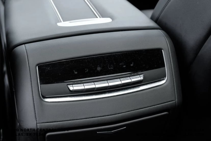 2023 Cadillac Escalade - Image 48