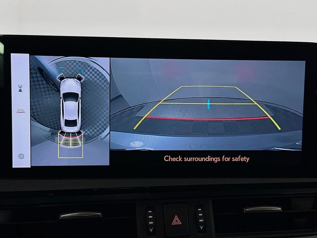 2024 Lexus ES - Image 14