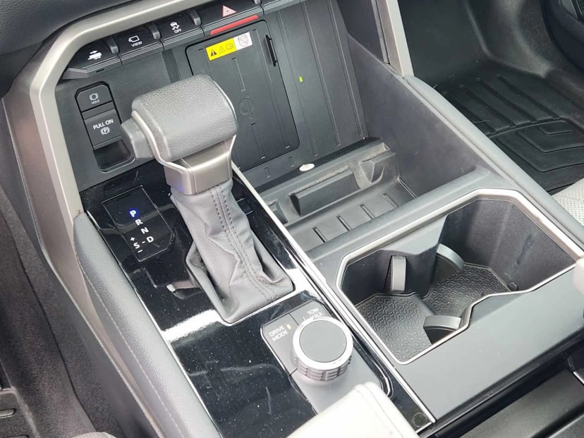 2023 Toyota Tundra - Image 20