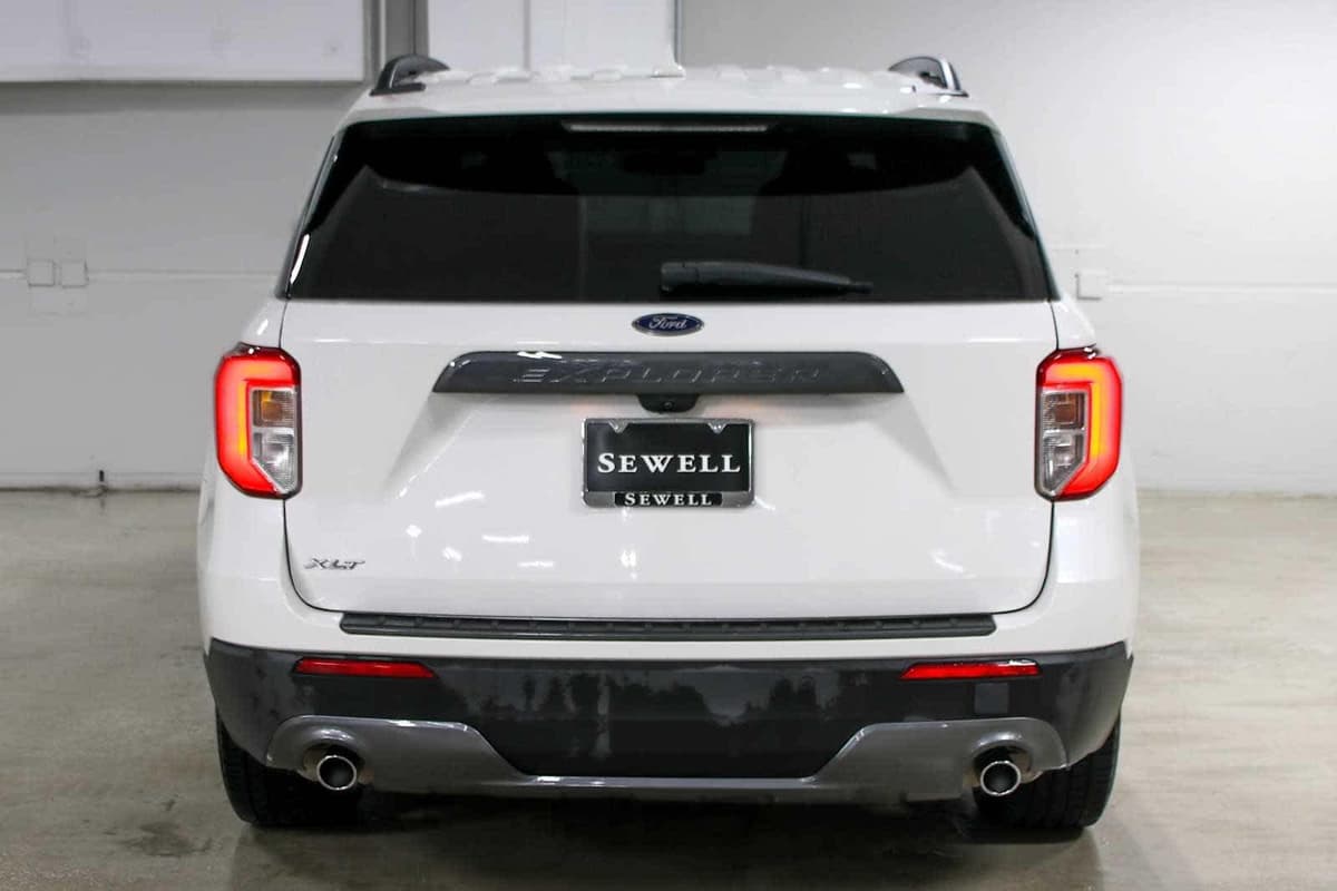 2021 Ford Explorer - Image 3