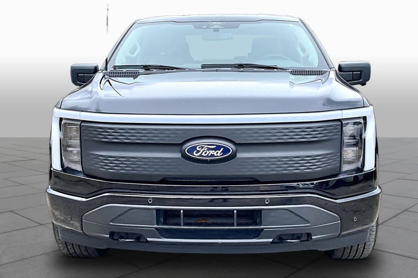 2025 Ford F-150 Lightning - Image 2