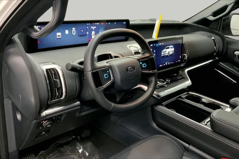 2026 Ford Expedition - Image 7