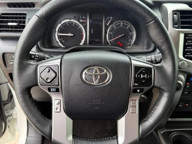 2023 Toyota 4Runner - Image 13
