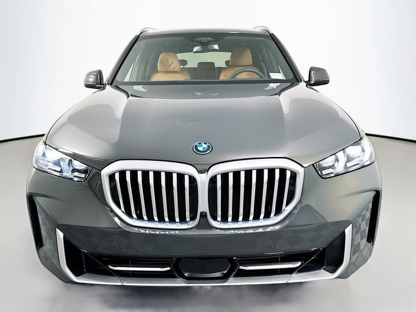 2026 BMW X5 - Image 2
