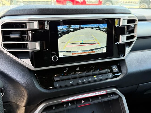 2025 Toyota Tundra - Image 17